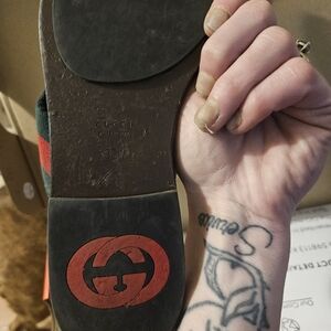 Gucci Logo Sandals with Red and Green Stripes